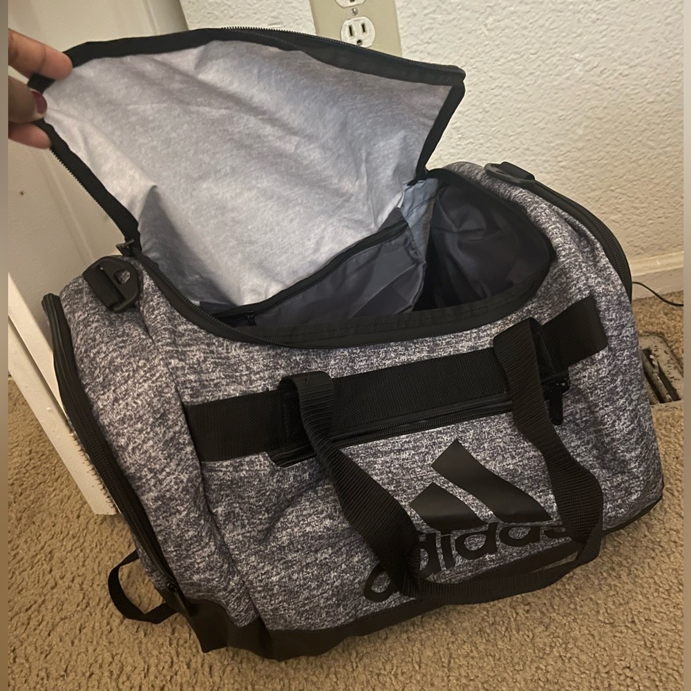 Adidas defender duffel bag medium